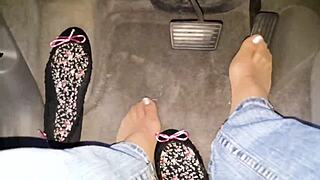 Intimate webcam session with amateurs