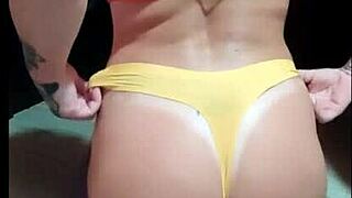 Marquinha’s anal stretching for a visible tan line