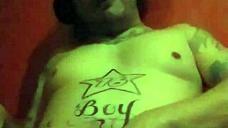 Tak percaya Natalie Sin panas sebagai sundal shemale