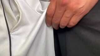 Moleque jebe gringa bareback po srečanju na plaži RJ