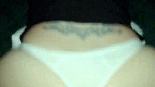 Готвя задника на приятелката ми в хотела