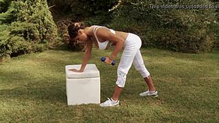 Cinthia Fernandez Arm Exercise Secrets Revealed