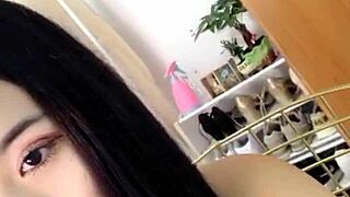 hot girl sucking monster cock on live stream