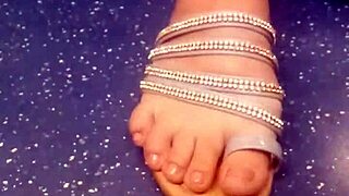 Candid Teen 18+ Feet Caught on Hidden Cam!