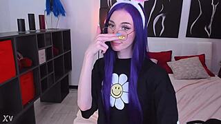 Watch the shemale webcam show