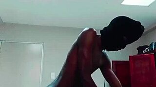 chubby queen squirting during fat fucking