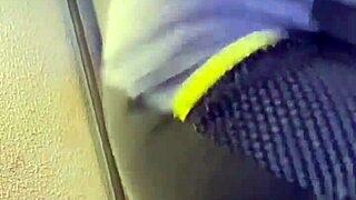 Como essa greluda se acabou no banheiro público da academia?