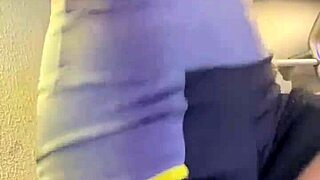 Como essa greluda se acabou no banheiro público da academia?