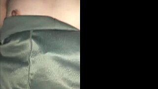 Japanese amateur outdoor smartphone shooting