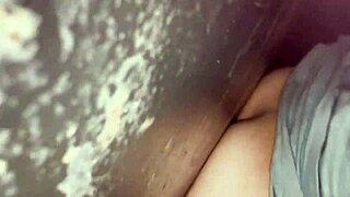 dark room quente com três machos sedentos por um sexo quente regado a leite