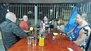 In her podcast, interviewer Dany Rio performs oral live for 50 reais