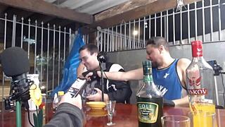 In her podcast, interviewer Dany Rio performs oral live for 50 reais