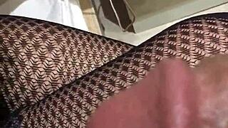 Hotkinkyanniella showcases her modeling in lingerie.