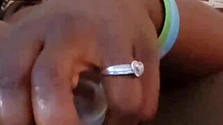 Ebony amateur pleasures her big ass in homemade anal session