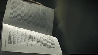 स्मॉल हैंड्स की दोनों हाथ दो लड़कियों से भरे हैं, ब्लोइंग और गांड चोदाई मॉन्स्टर कॉक्स