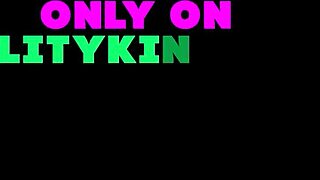 Jimmy Michaels thinks Milf Slimthick Vic is hot bending over in garden