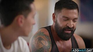 Stepdad Dominic Pacifico enjoys hot bareback sex with stepson Nicholas Adams 😏