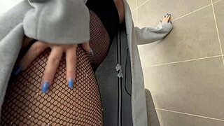 Yo, had freezing outdoor sex on the balcony with a hot creampie finish!