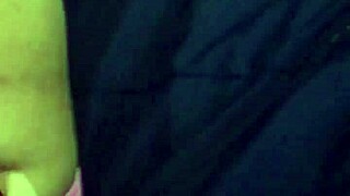 Svázaná černá 18+ dostává tvrdě do zadku.