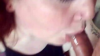 Končaj na sise kurbi prijateljice