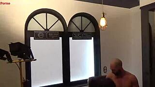 Felación Durante El Embarazo Él Sentado En Una Silla Ella Arrodillada Adr009