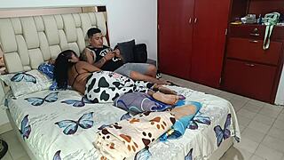 Hot Indian College Friends Fuck Hard in Homemade Action