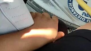 Mature Peruvian MILF Flashes on Lima Streets