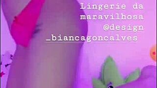 Yo, this hot Latina Melina Bloom flashes big tits and masturbates publicly on Instagram live!