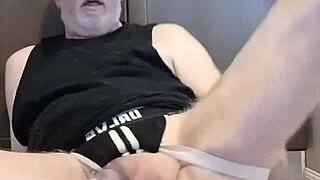 Thomas Odea's big ass gets worshipped in gay masturbation session 😏