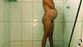 check out this wonderful 9 months pregnant trailer 😊