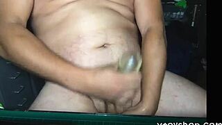 I jerk off into fleshlight and cum hard