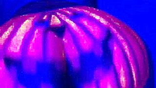 I'm twerking my big ass for my partner.