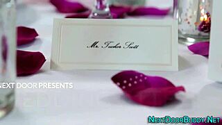 Gay amateur bodybuilder spraying jizz 😏