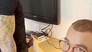 Hey, this tattooed hetero fucks the gay doctor bareback in hospital