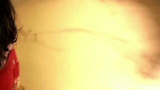 Она танцевала лежа, потом выдала эпический хенджоб!