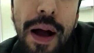 Yo, el ancla, let’s have some wild fun tonight!