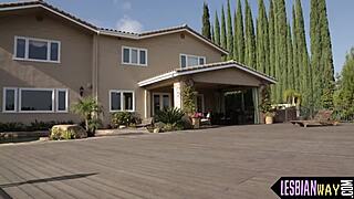 Blonde les dazzles boss lady with pussy eating