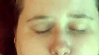 Amateur Receives Face Cum Dump