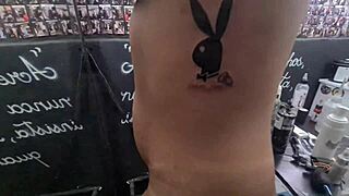 Aventuras do Casal Mattos - tattooing pussy and blowjob backstage.