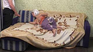 Wow, Mom Set Up Sofa for Big Ass Anal Sex!