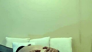 La nueva girl got me crazy. I’m, uh, so hard filming her pussy outdoor in pov!