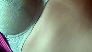 i'm masturabting with my tits out, so horny