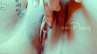 Closeup Amateur Pussy Fingering and Rubbing in Homemade Clip