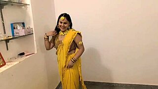 सुध देसि रोमांस को अपने हसबैंड के साथ होममेड सेटिंग में एक्सप्लोर करती है