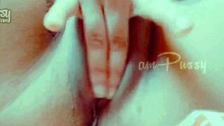 Closeup Amateur Pussy Fingering and Rubbing in Homemade Clip