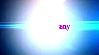 Потрясающая транс Jaqueline Dark пальцами перед интенсивным двойным анальным трисом