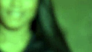 This sexy black teen 18+ kills it at gym pre-season workout! 💪