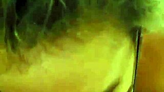 Blow Job Session with Curvy Beauty