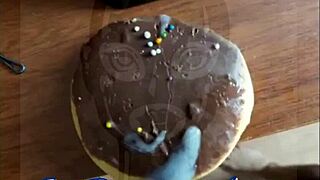 Watch submissive Amalia get fucked hard and eat her cum?