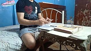 Does student fuck Pinay teacher hard?